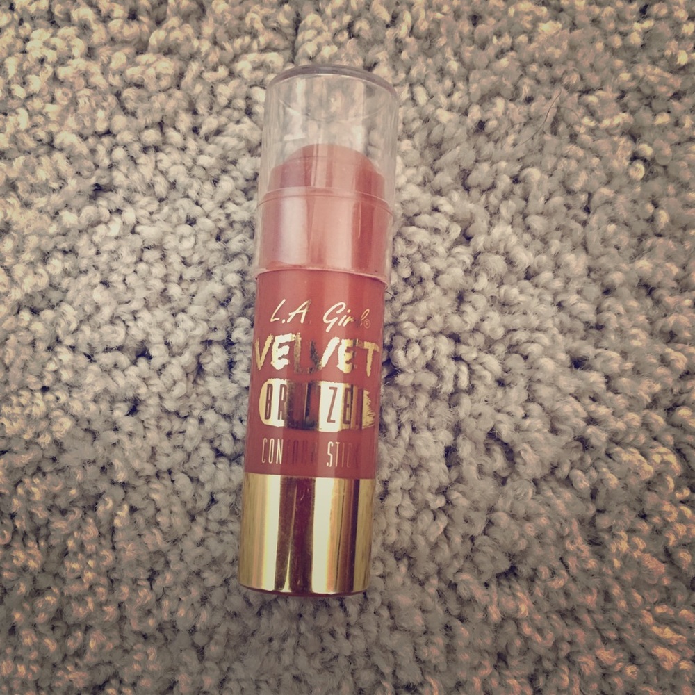 New LA girl Velvet Bronzer Contour Stick